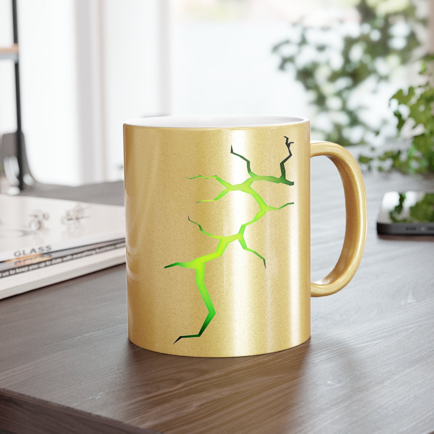 Lightning Strikes Metallic Mug - Stylish Gold/Green Design for Coffee Lovers