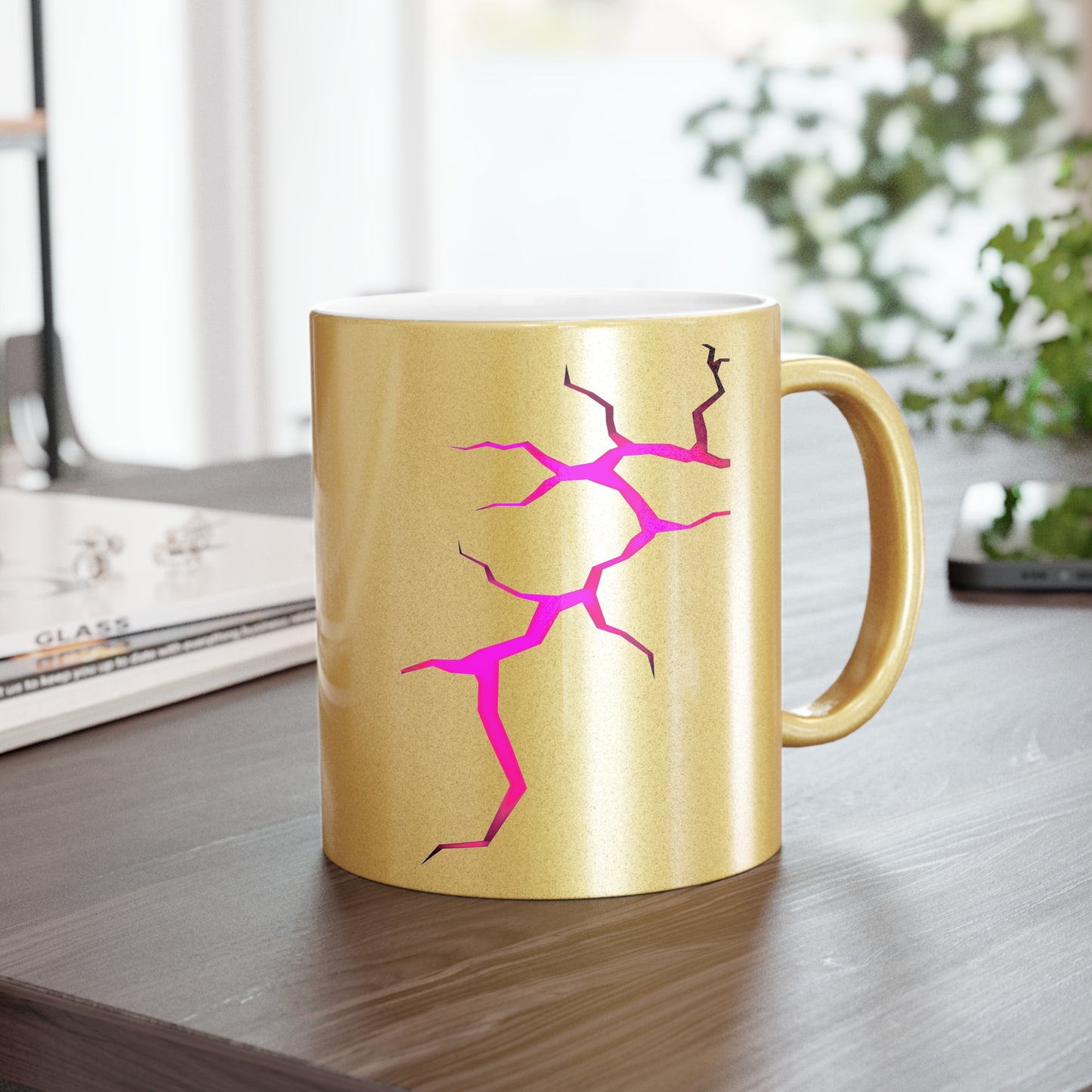 Lightning Strikes Metallic Mug - Stylish Gold/Pink Design for Coffee Lovers