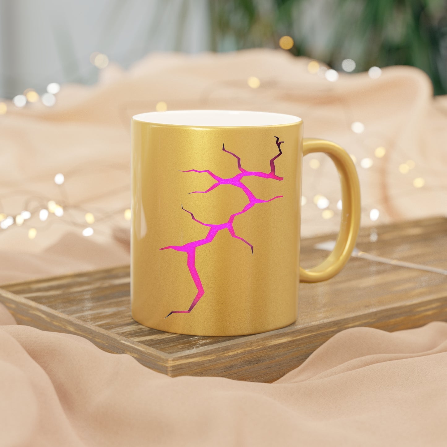 Lightning Strikes Metallic Mug - Stylish Gold/Pink Design for Coffee Lovers